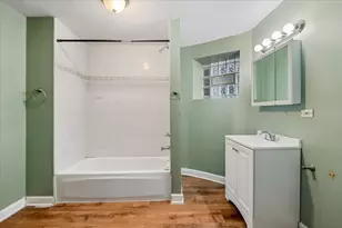 3923 W Polk St, Chicago, IL 60624 - Photo 8