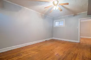 7841 S Kingston Ave, Chicago, IL 60649 - Photo 8
