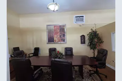7547 N Rogers Avenue, Chicago, IL 60626 - Photo 6