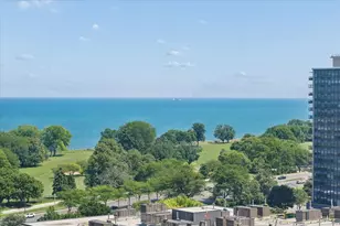 720 W Gordon Terrace, Chicago, IL 60613 - Photo 18