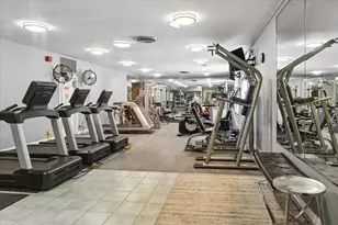 720 W Gordon Terrace, Chicago, IL 60613 - Photo 22