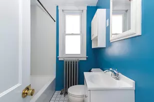 2837 N Central Park Ave, Chicago, IL 60618 - Photo 10