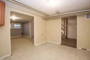 2837 N Central Park Ave, Chicago, IL 60618 - Photo 26