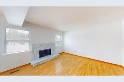 468 Minnesota Circle, Carol Stream, IL 60188 - Photo 6