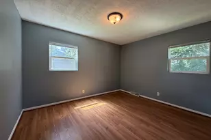 111 Meadow Ave, Woodstock, IL 60098 - Photo 4