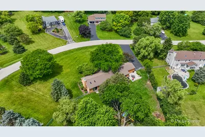 2116 N Pebble Drive, McHenry, IL 60051 - Photo 32