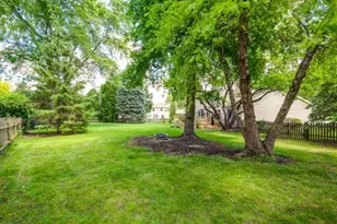 1305 Dancer Ct, Libertyville, IL 60048 - Photo 34