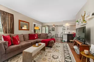 1305 Dancer Ct, Libertyville, IL 60048 - Photo 10