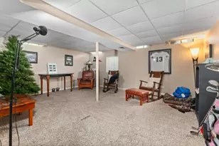 1305 Dancer Ct, Libertyville, IL 60048 - Photo 32