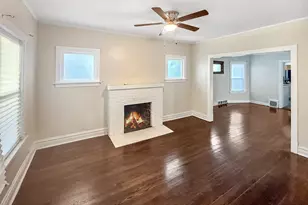 525 N Taylor Ave, Oak Park, IL 60302 - Photo 2