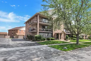 8124 W 169th St, Tinley Park, IL 60477 - Photo 2