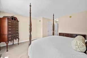624 Daisy Ln, Roselle, IL 60172 - Photo 18