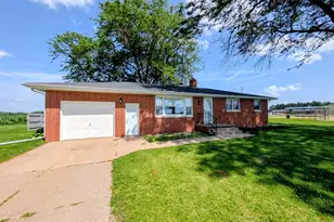 503 N 1st St, Alpha, IL 61413 - Photo 2