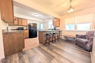 503 N 1st St, Alpha, IL 61413 - Photo 10