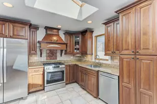 16829 Creekside Ave, Tinley Park, IL 60487 - Photo 10
