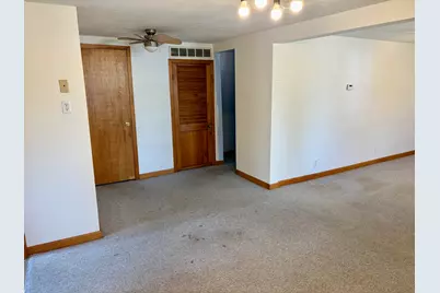 221 N George Street, Clifton, IL 61727 - Photo 8