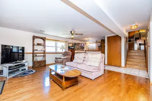 7924 W 79th Pl, Bridgeview, IL 60455 - Photo 10