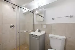 1965 W Summerdale Ave, Chicago, IL 60640 - Photo 8