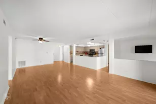 7041 W Touhy Ave, Niles, IL 60714 - Photo 4
