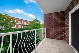 7041 W Touhy Ave, Niles, IL 60714 - Photo 12