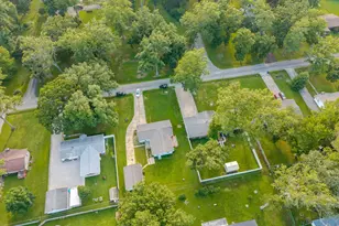 274 Oaktree Ave, Salem, IL 62881 - Photo 34