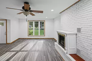 274 Oaktree Ave, Salem, IL 62881 - Photo 12