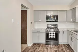 17618 71st Ct, Tinley Park, IL 60477 - Photo 6