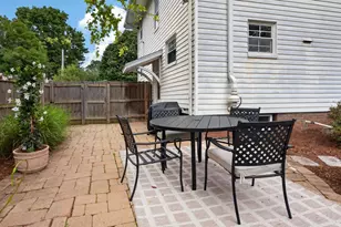 1605 E Taylor St, Bloomington, IL 61701 - Photo 34