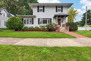 1605 E Taylor St, Bloomington, IL 61701 - Photo 38
