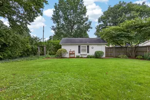 1605 E Taylor St, Bloomington, IL 61701 - Photo 28