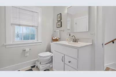 1605 E Taylor Street, Bloomington, IL 61701 - Photo 26