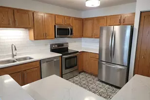 1311 Nutmeg Ct, Mount Prospect, IL 60056 - Photo 12