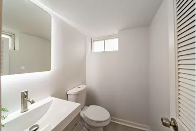 4945 N Neva Avenue, Chicago, IL 60656 - Photo 10