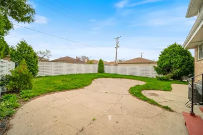 4945 N Neva Avenue, Chicago, IL 60656 - Photo 24