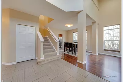 4 Waterton Drive, Streamwood, IL 60107 - Photo 4