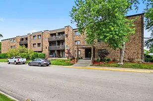 1150 E Randville Dr, Palatine, IL 60074 - Photo 1