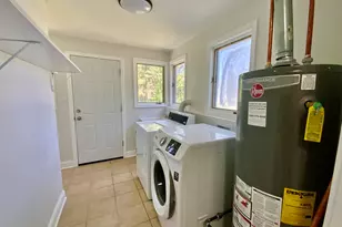 340 Sanders Rd, Northbrook, IL 60062 - Photo 16
