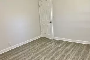 340 Sanders Rd, Northbrook, IL 60062 - Photo 8