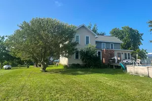 8268 Lyndon Rd, Prophetstown, IL 61277 - Photo 2