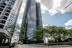 155 N Harbor Dr, Chicago, IL 60601 - Photo 1