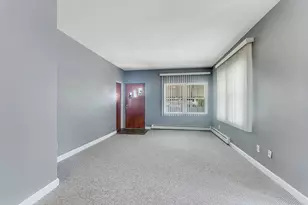 411 Wallace St, Joliet, IL 60436 - Photo 6