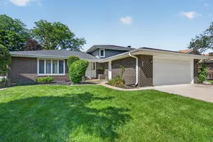 1609 Briarcrest Dr, New Lenox, IL 60451 - Photo 1