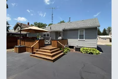 129 Laurel Street, Wilmington, IL 60481 - Photo 2
