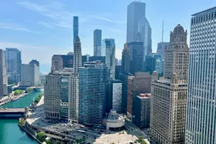 300 N State St, Chicago, IL 60654 - Photo 10