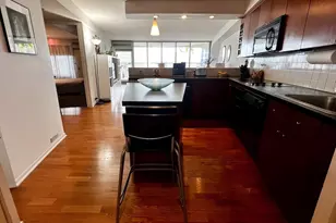300 N State St, Chicago, IL 60654 - Photo 2