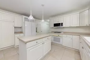 2855 Clara Ave, Aurora, IL 60504 - Photo 14