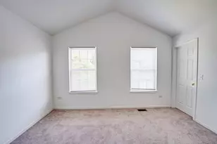 2464 Blue Spruce Ln, Aurora, IL 60502 - Photo 20