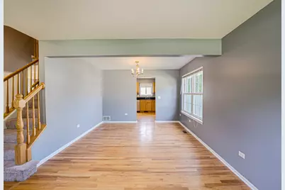 2464 Blue Spruce Lane, Aurora, IL 60502 - Photo 4