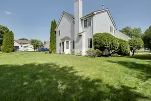 2464 Blue Spruce Ln, Aurora, IL 60502 - Photo 30