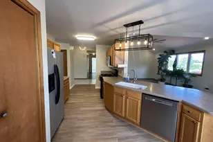 53 Sunrise Ct, Steger, IL 60475 - Photo 4